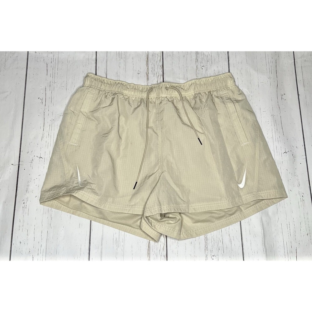 Nike Women's Dri-FIT Sportswear Shorts‎ Hemp Tan DM3312-206 Size 1X New NWT